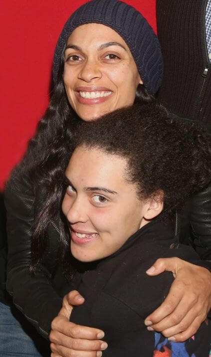 Isabella Dawson with her mother Rosario Dawson.